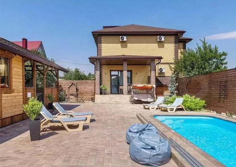 Дом в Воронежская область, Воронеж пер. Красивый, 3А (180 м) - Фото 1