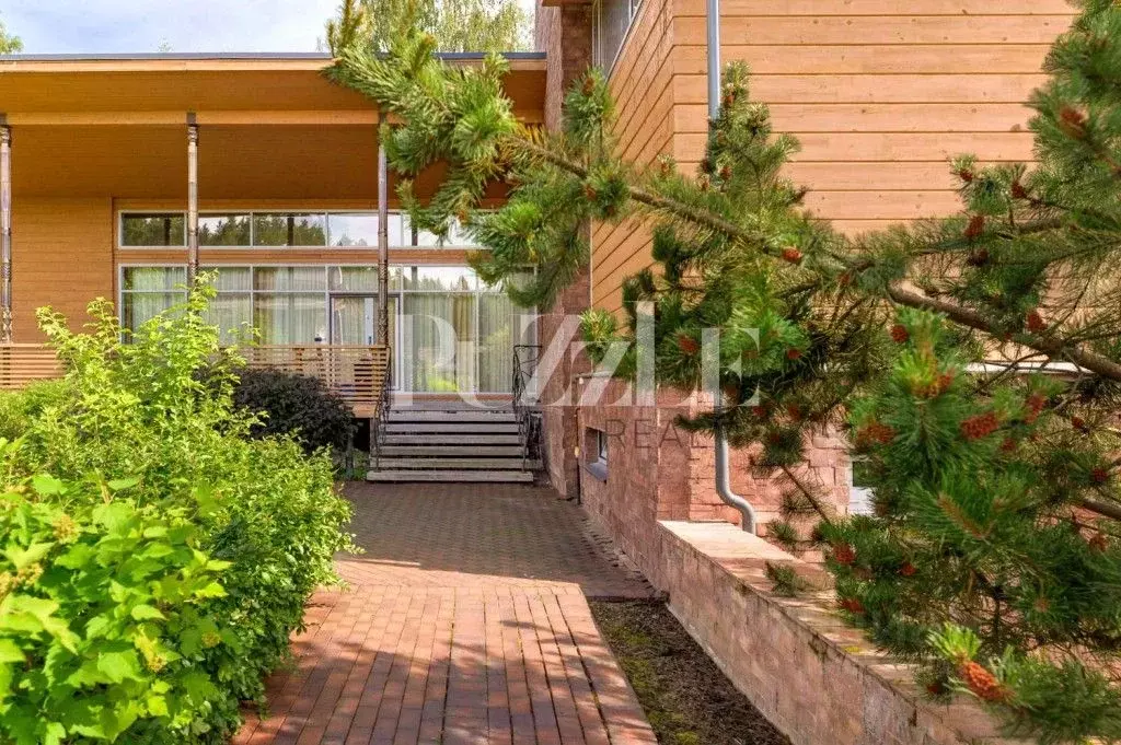 Дом в Ленинградская область, Приозерский район, Громовское с/пос, пос. ... - Фото 1