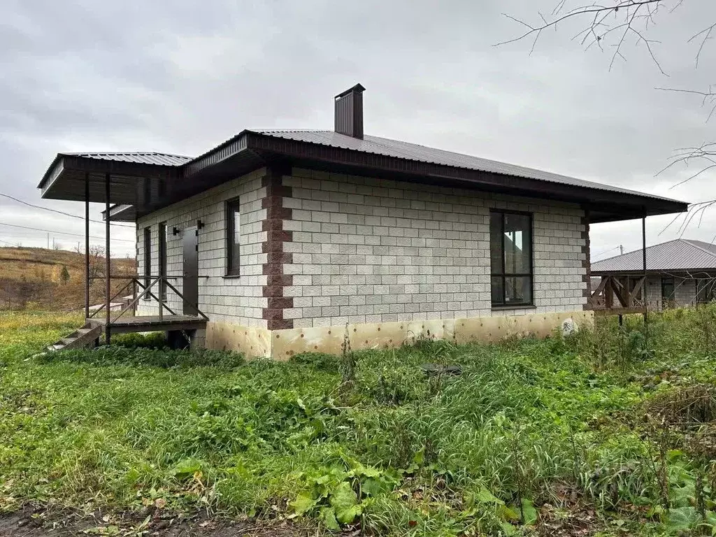 Дом в Башкортостан, Иглинский район, Акбердинский сельсовет, д. ... - Фото 1