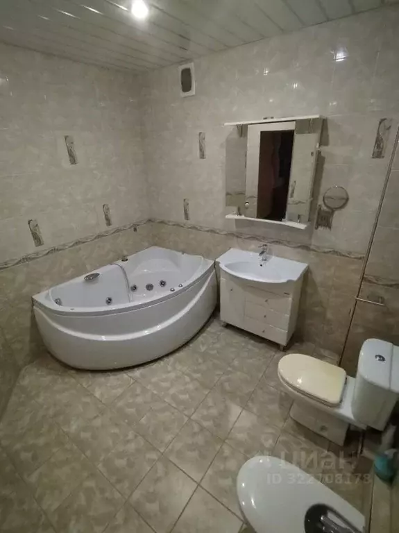 3-к кв. Пермский край, Пермь Кировоградская ул., 66 (110.0 м) - Фото 2