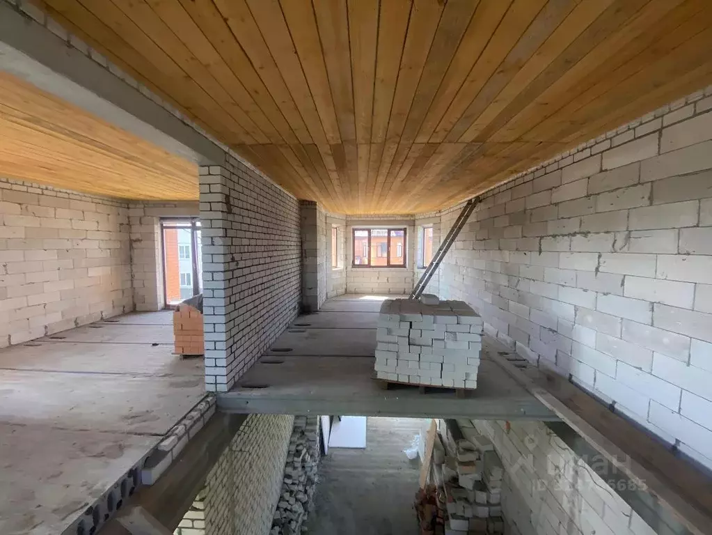 Дом в Брянская область, Брянск пер. Корчагина, 8 (250 м) - Фото 2