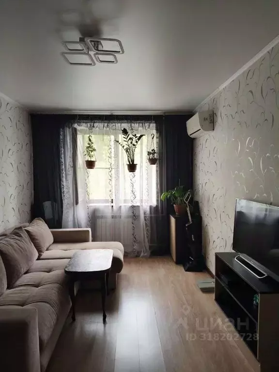 2-к кв. Саратовская область, Саратов ул. Измайлова, 18 (46.7 м) - Фото 1