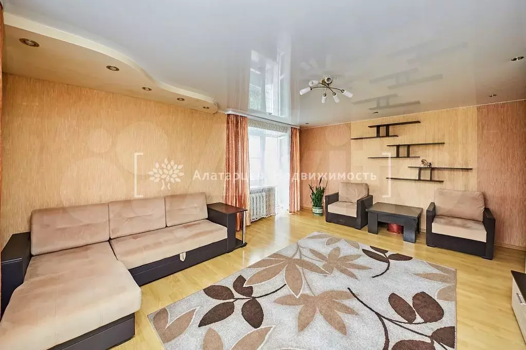 2-к. квартира, 49 м, 5/5 эт. - Фото 0