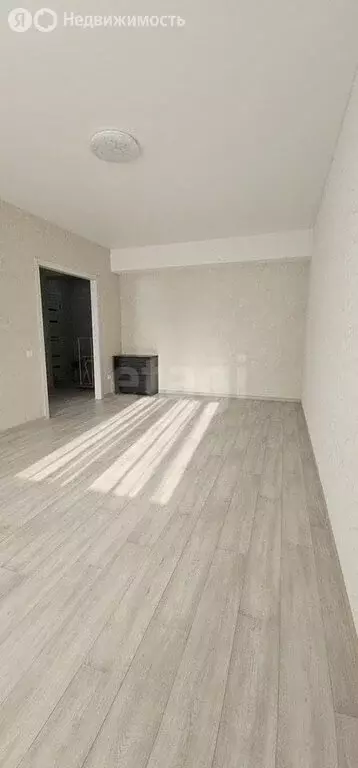 1-комнатная квартира: Кемерово, улица Веры Волошиной, 41А (47 м) - Фото 1