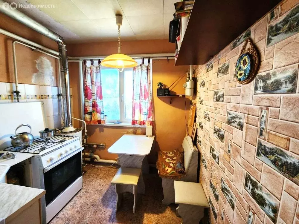 3-комнатная квартира: Чепигинское сельское поселение, посёлок ... - Фото 2