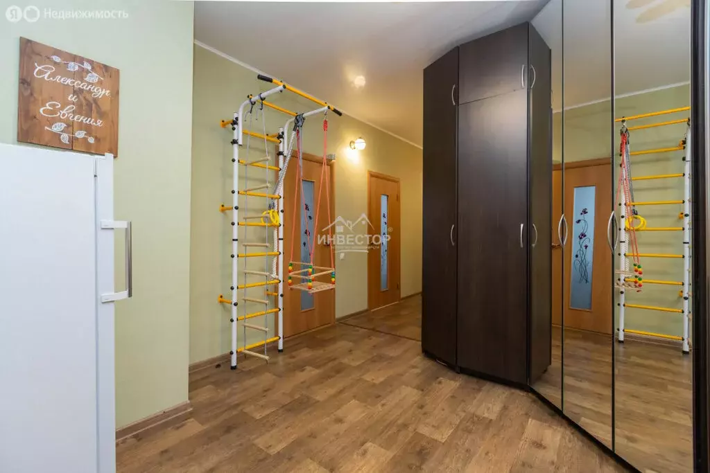 2-комнатная квартира: Челябинск, Комсомольский проспект, 36В (74.9 м) - Фото 0