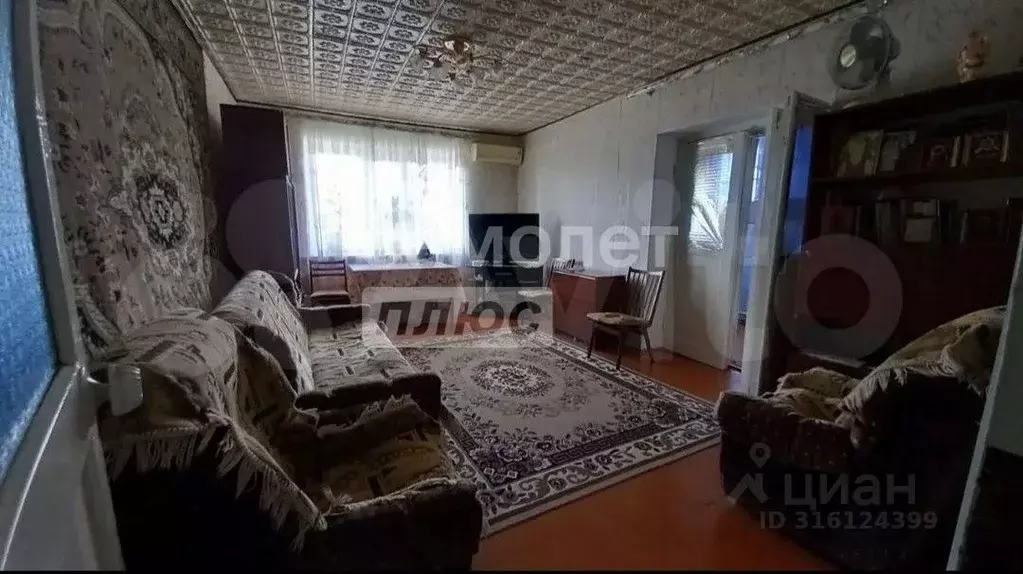 3-к кв. Калмыкия, Городовиковск ул. Горького, 6 (79.0 м) - Фото 0