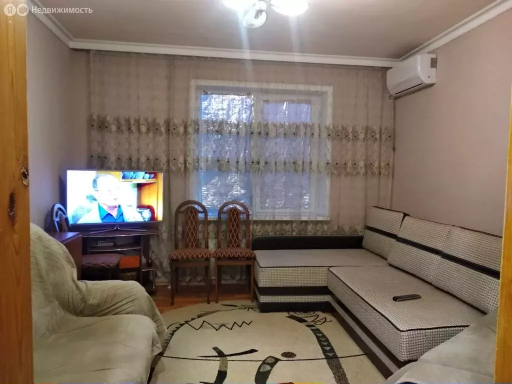 2-комнатная квартира: Владикавказ, улица Генерала Дзусова, 5 (41 м) - Фото 0