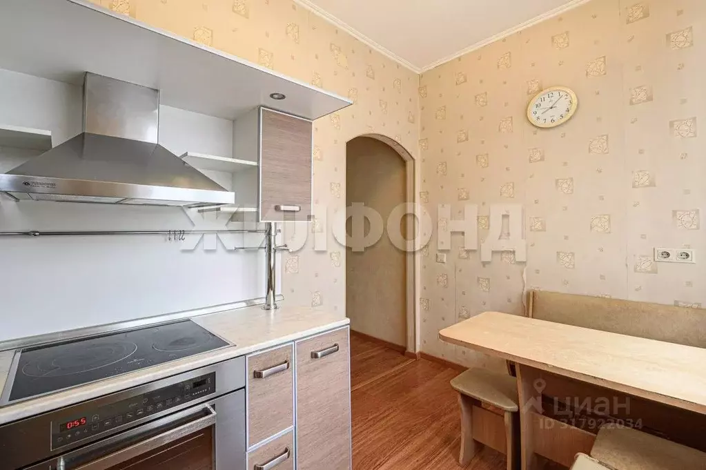 3-к кв. Новосибирская область, Новосибирск ул. Ленина, 20 (65.4 м) - Фото 1