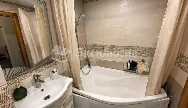 2-к кв. Тюменская область, Тюмень ул. Шиллера, 34 (73.5 м) - Фото 1