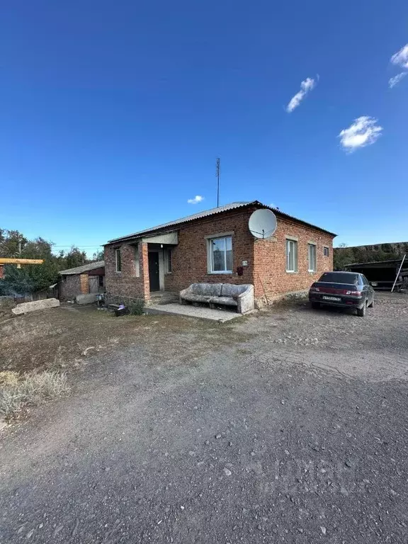 Дом в Ростовская область, Красносулинский район, Комиссаровское с/пос, ... - Фото 2