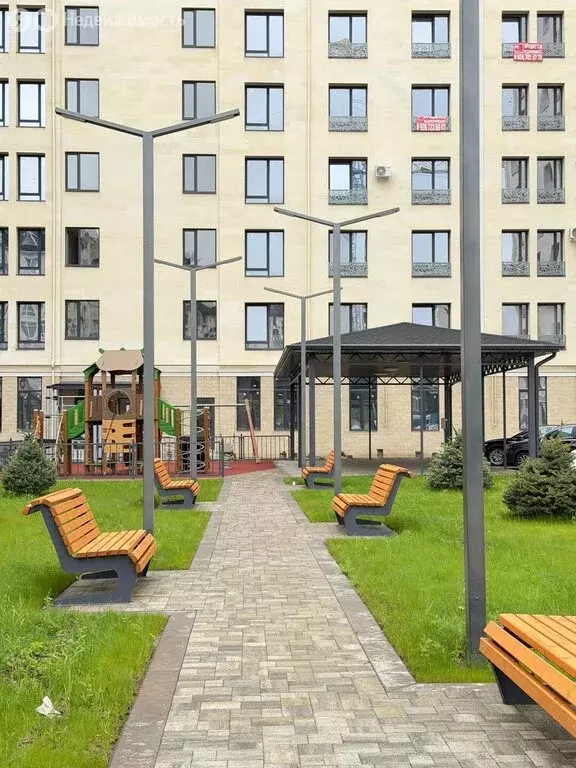 2-комнатная квартира: Нальчик, улица Героя России Т.М. Тамазова, 5 (96 ... - Фото 2