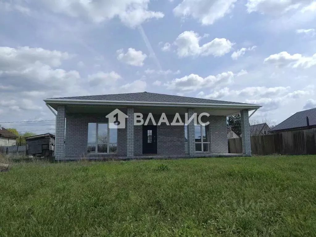 Дом в Волгоградская область, Краснослободск Среднеахтубинский район, ... - Фото 1