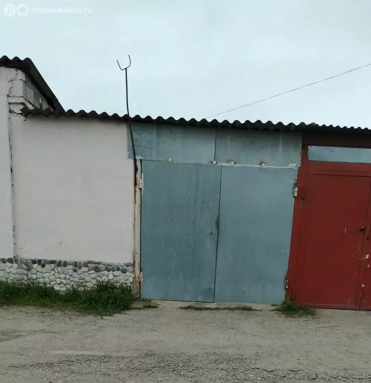 3-комнатная квартира: Ардон, Комсомольская улица, 96 (63.6 м) - Фото 1