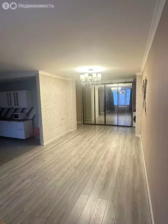 3-комнатная квартира: Якутск, улица Тургенева, 10 (90.3 м) - Фото 1