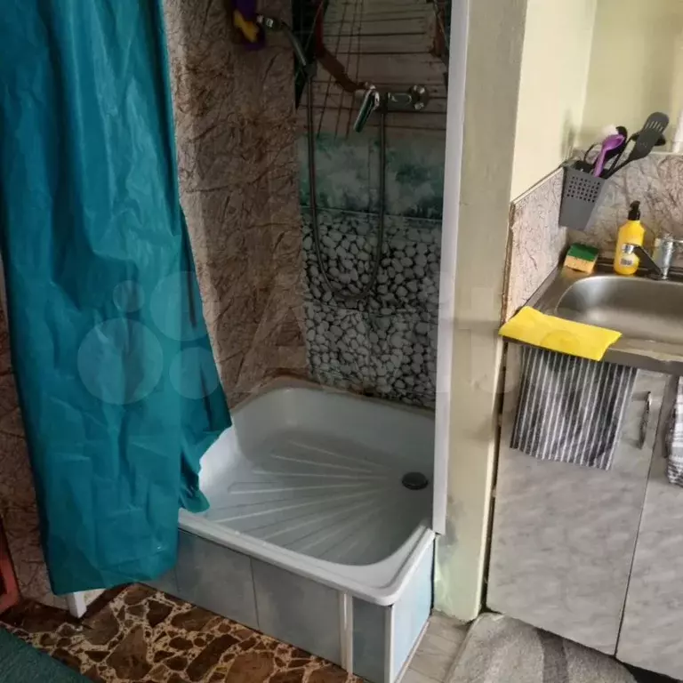 Комната 18 м в 4-к., 2/3 эт. - Фото 1