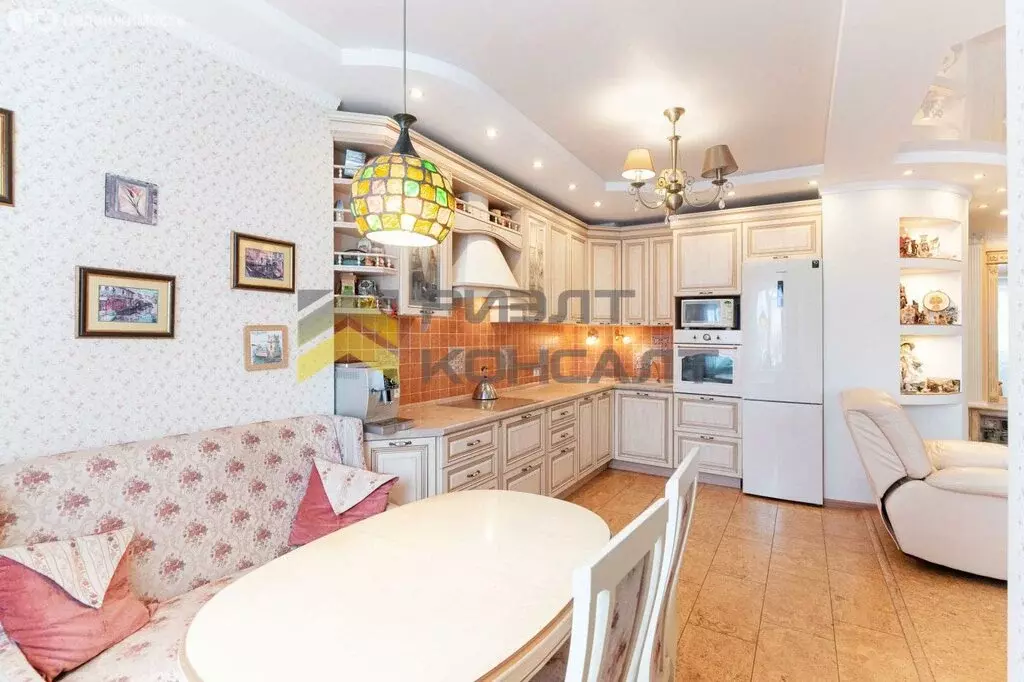 3-комнатная квартира: Омск, улица Крупской, 9/3 (73.9 м) - Фото 1