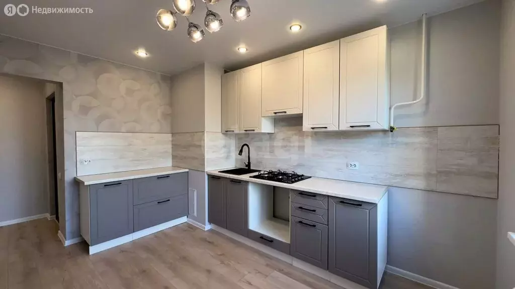 3-комнатная квартира: Ковров, улица Кирова, 73 (63 м) - Фото 0