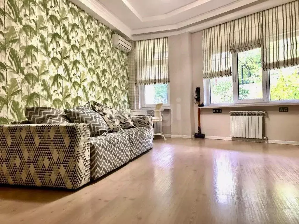 3-к кв. Крым, Ялта муниципальный округ, Гурзуф пгт ул. Ялтинская, ... - Фото 1