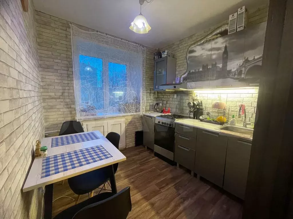 1-к. квартира, 31,8 м, 1/5 эт. - Фото 0
