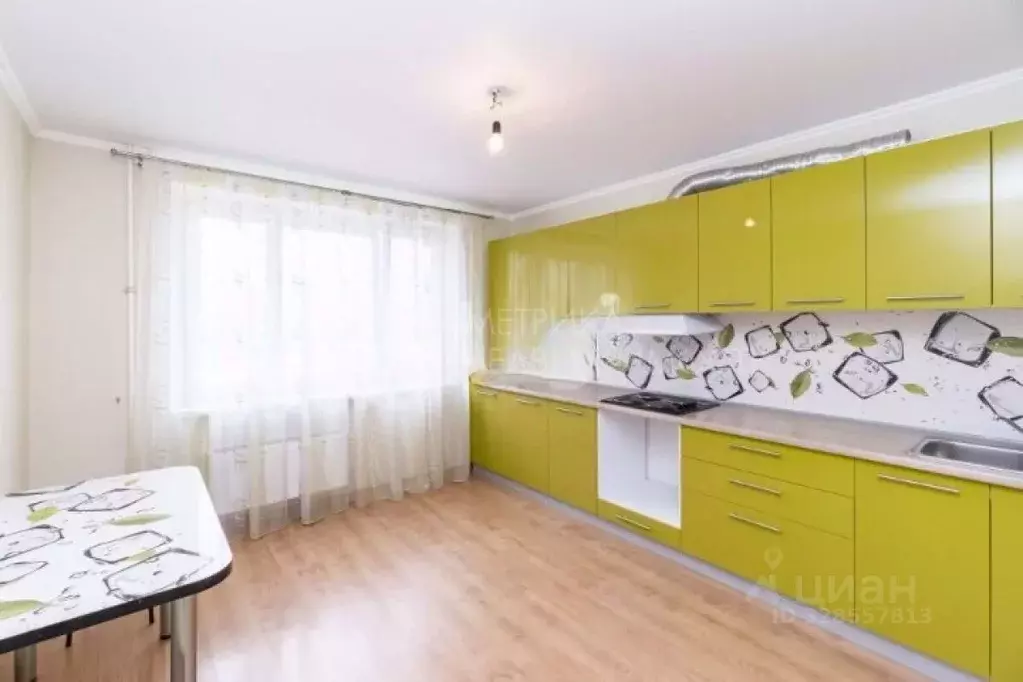 1-к кв. Тюменская область, Тюмень Кремлевская ул., 112к3 (42.1 м) - Фото 1