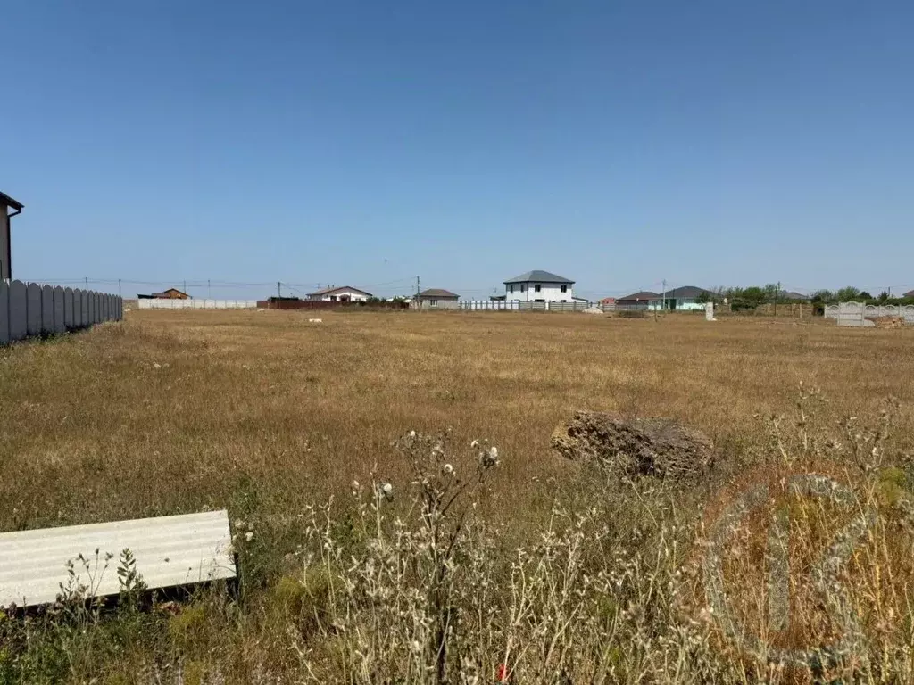 Участок в Крым, Сакский район, с. Молочное ул. Южная, 35 (8.28 сот.) - Фото 0