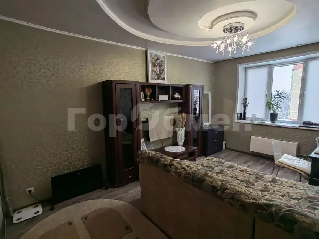 Продается 3-комнатная квартира - Фото 1