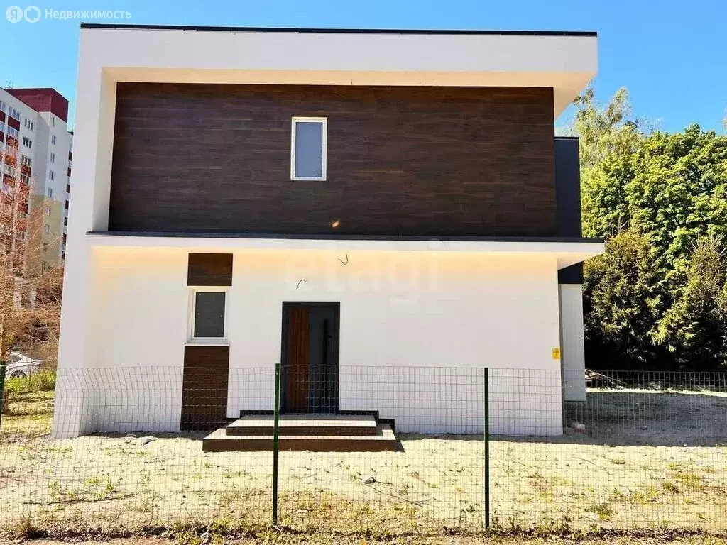 Дом в Калининград, улица Карташева (182.5 м) - Фото 1
