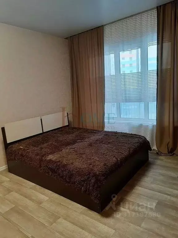1-к кв. Новосибирская область, Новосибирск ул. Ясный Берег, 5 (36.0 м) - Фото 0