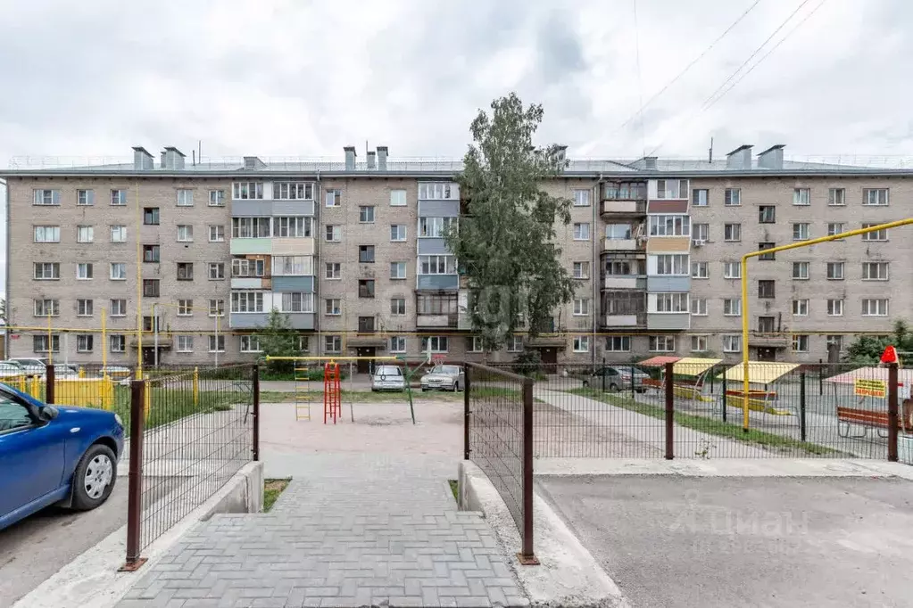 2-к кв. Алтайский край, Барнаул Пролетарская ул., 188 (47.5 м) - Фото 0