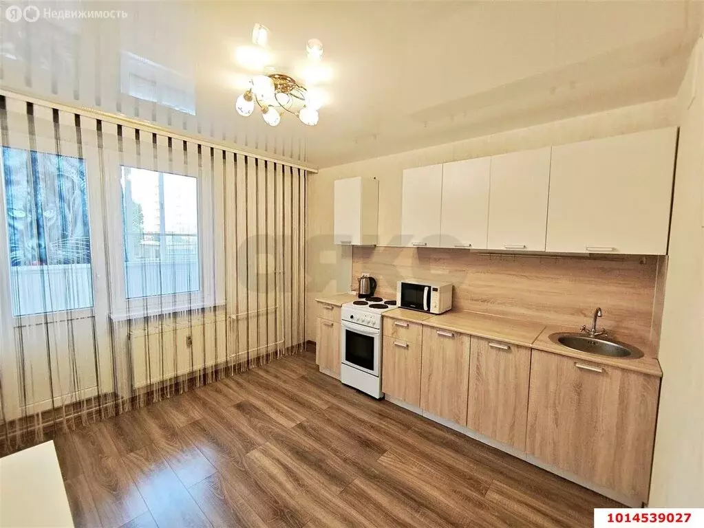 2-комнатная квартира: Краснодар, улица Героев-Разведчиков, 17 (65 м) - Фото 1