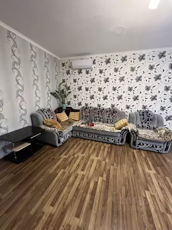 Дом в Ростовская область, Волгодонск пер. Чубарова, 13 (103 м) - Фото 1