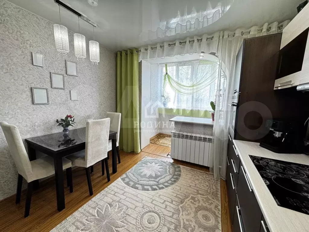 2-к. квартира, 52 м, 2/5 эт. - Фото 0