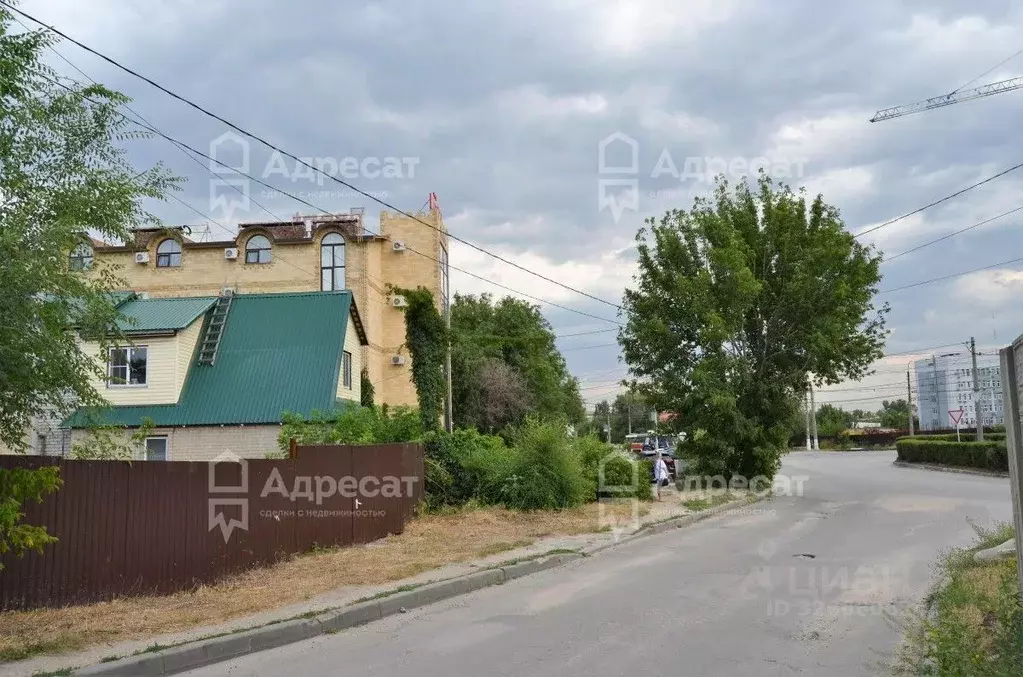 Участок в Волгоградская область, Волгоград пос. Ангарский, ул. ... - Фото 1