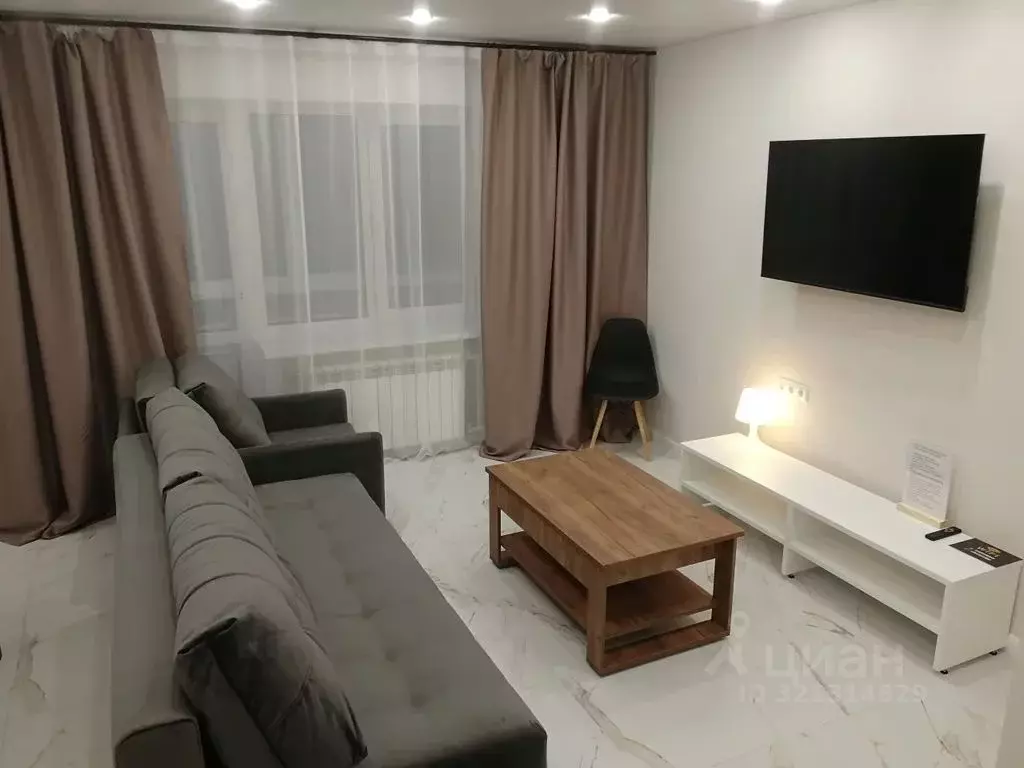 1-к кв. Тульская область, Одоев рп ул. Льва Толстого, 24А (50.0 м) - Фото 1