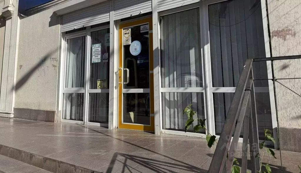 Торговая площадь в Севастополь ул. Астана Кесаева, 11Б (100 м) - Фото 1