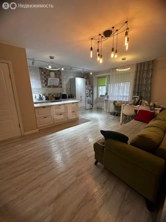 2-комнатная квартира: Улан-Удэ, улица Терешковой, 14А (70 м) - Фото 0