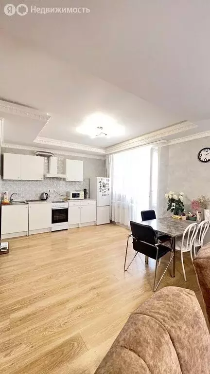 Квартира-студия: Омск, улица Перелёта, 12к1 (42.4 м) - Фото 1
