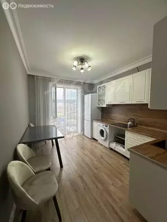 1-комнатная квартира: Махачкала, улица Времена Года, 1 (45 м) - Фото 1