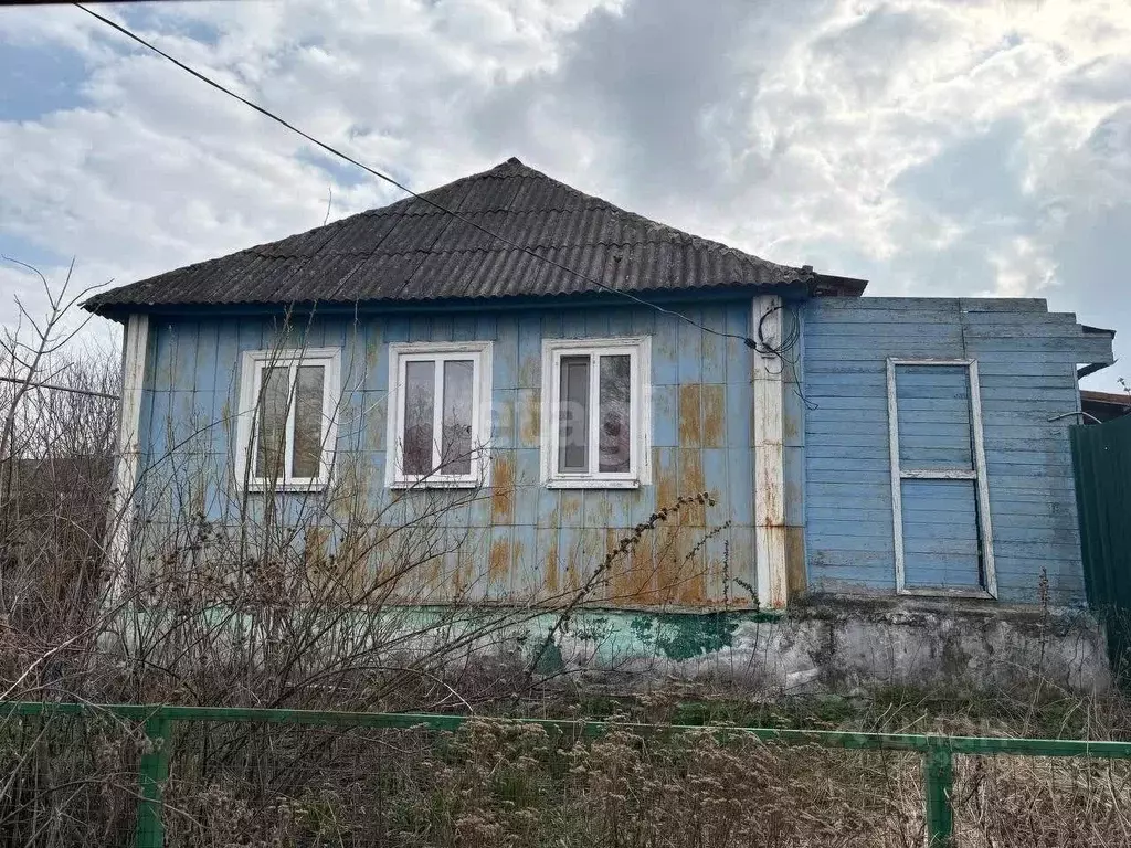Дом в Белгородская область, Корочанский район, Плотавское с/пос, с. ... - Фото 0