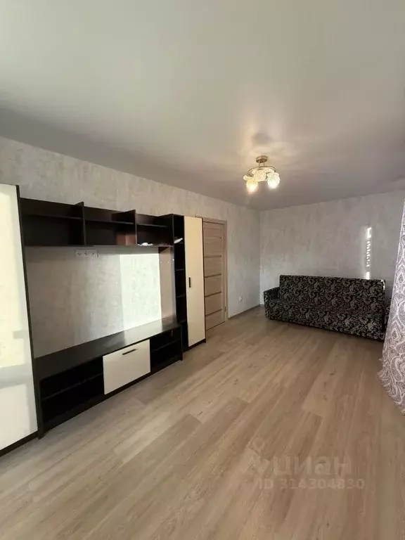 1-к кв. Волгоградская область, Волгоград ул. Добрушина, 49 (38.5 м) - Фото 0