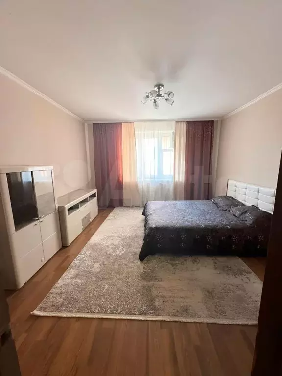 2-к. квартира, 70 м, 7/17 эт. - Фото 0