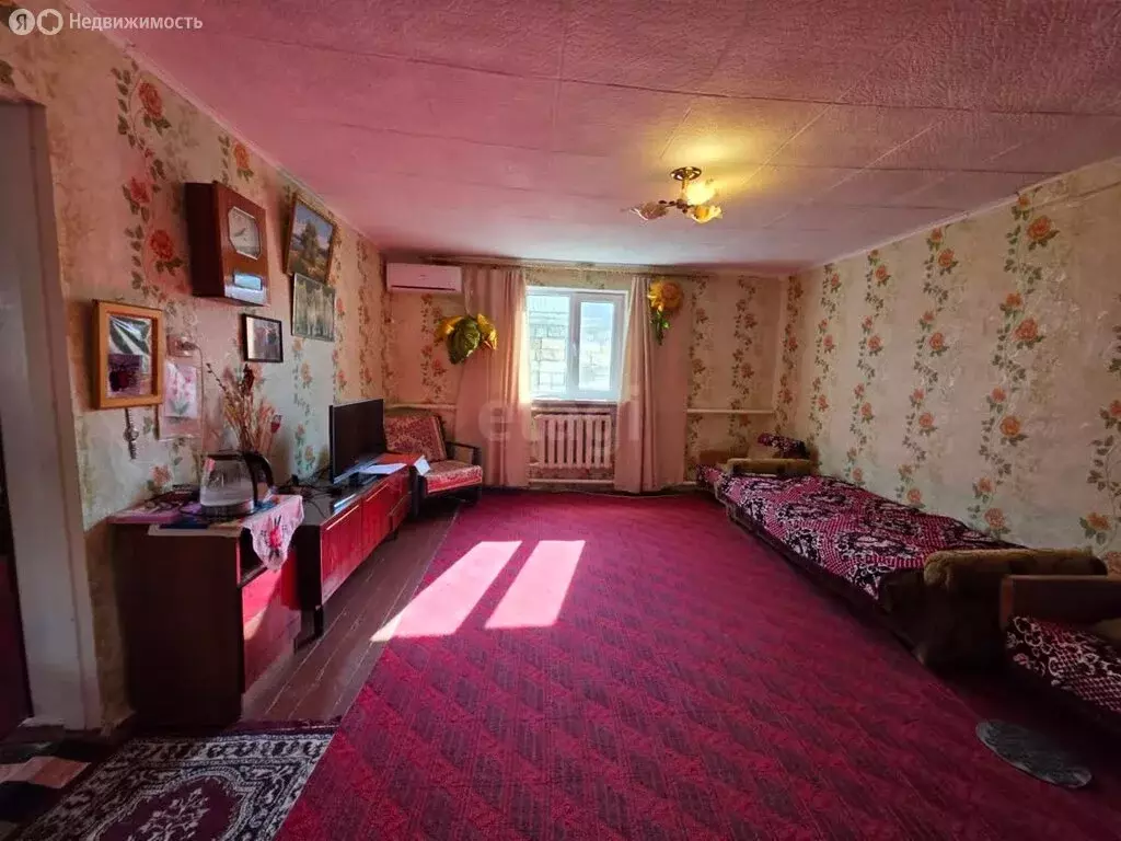 Дом в Сакский район, Ореховское сельское поселение, село Червоное, ... - Фото 2