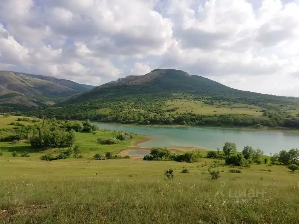 Дом в Крым, Симферопольский район, Добровское с/пос, Магарач СТ 4 (51 ... - Фото 1