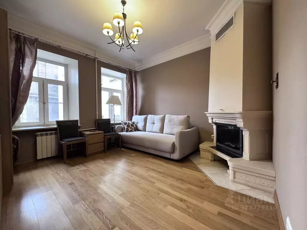 3-к кв. Санкт-Петербург Каменноостровский просп., 27 (76.8 м) - Фото 2