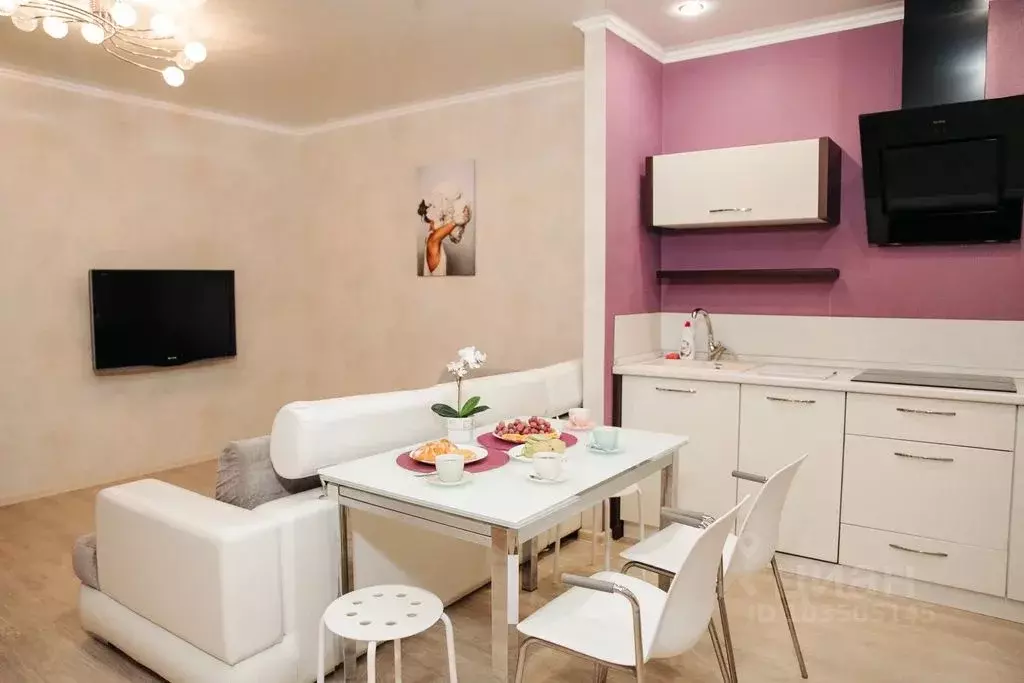 2-к кв. Татарстан, Казань ул. Мидхата Булатова, 5 (55.0 м) - Фото 1