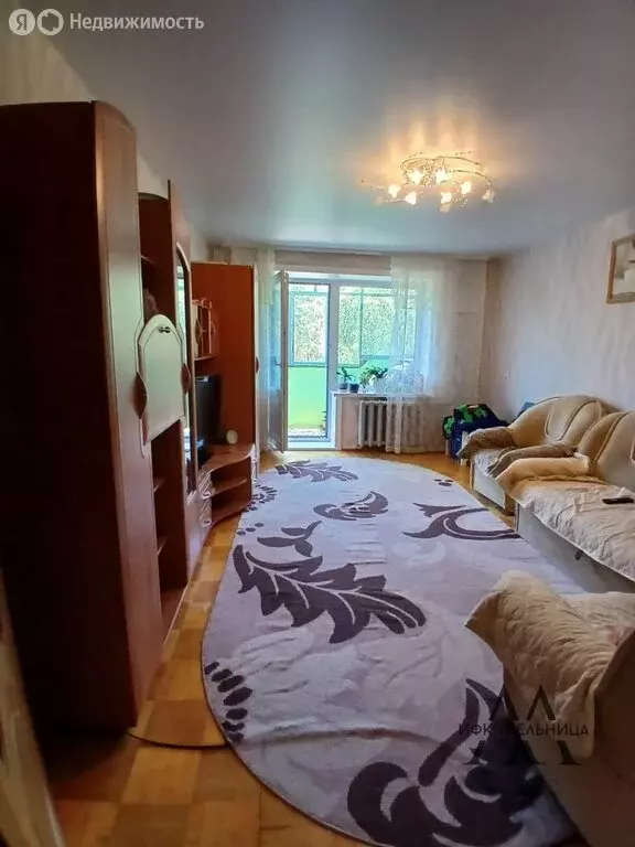 3-комнатная квартира: Полевской, микрорайон Зелёный Бор-2, 35 (59.5 м) - Фото 0
