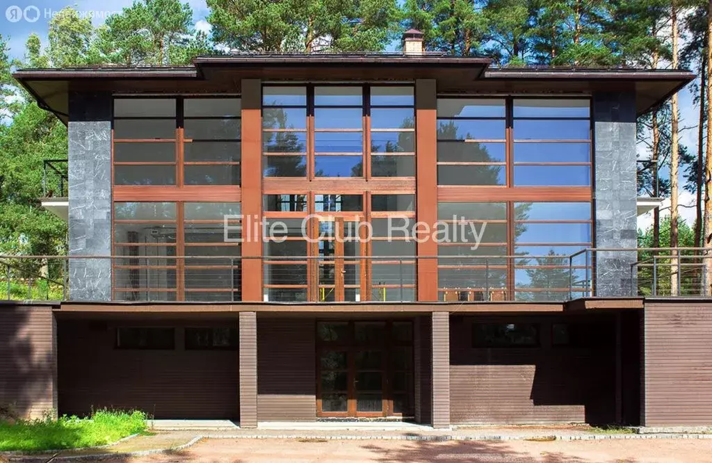 Дом в посёлок Солнечное, улица Танкистов, 2В (3060 м) - Фото 1