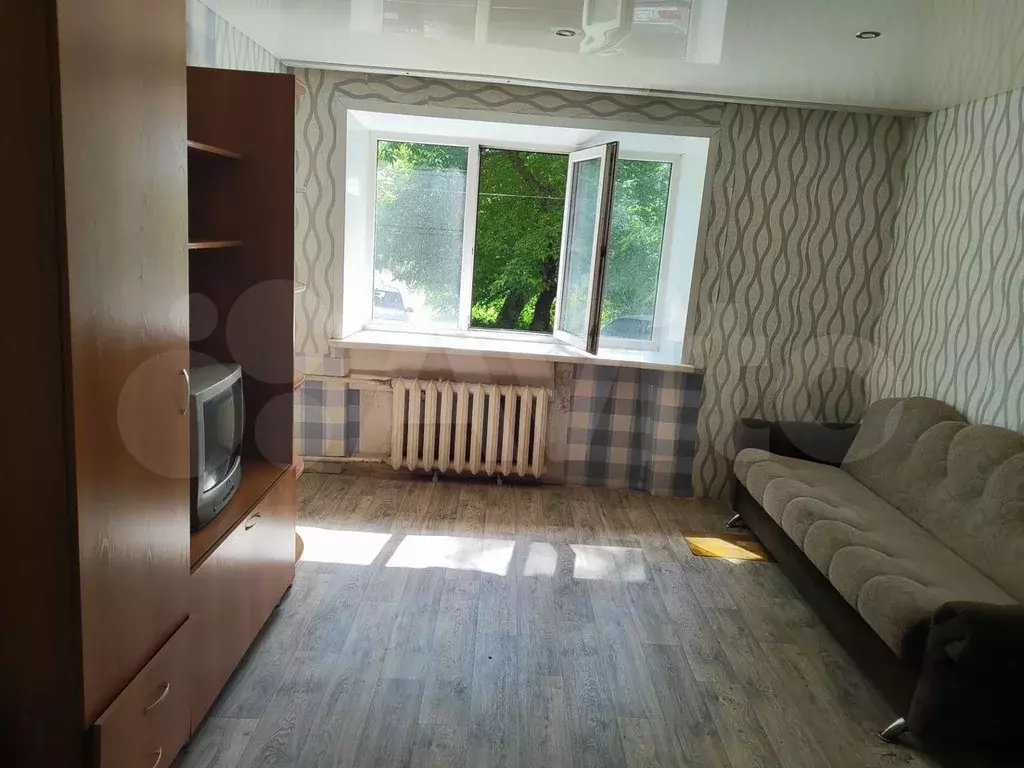 Комната 18 м в 4-к., 1/5 эт. - Фото 0
