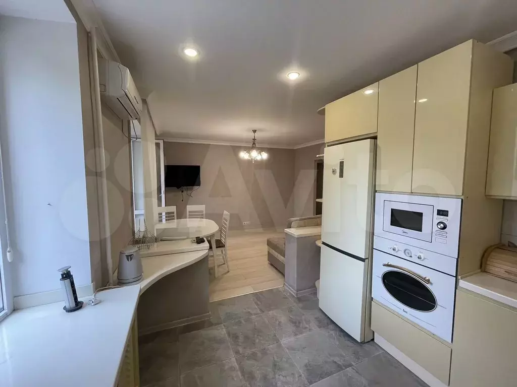 2-к. квартира, 90 м, 2/5 эт. - Фото 0